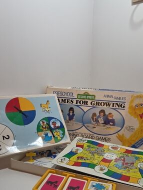 Sesame Street Board Game Animal Families Big Bird